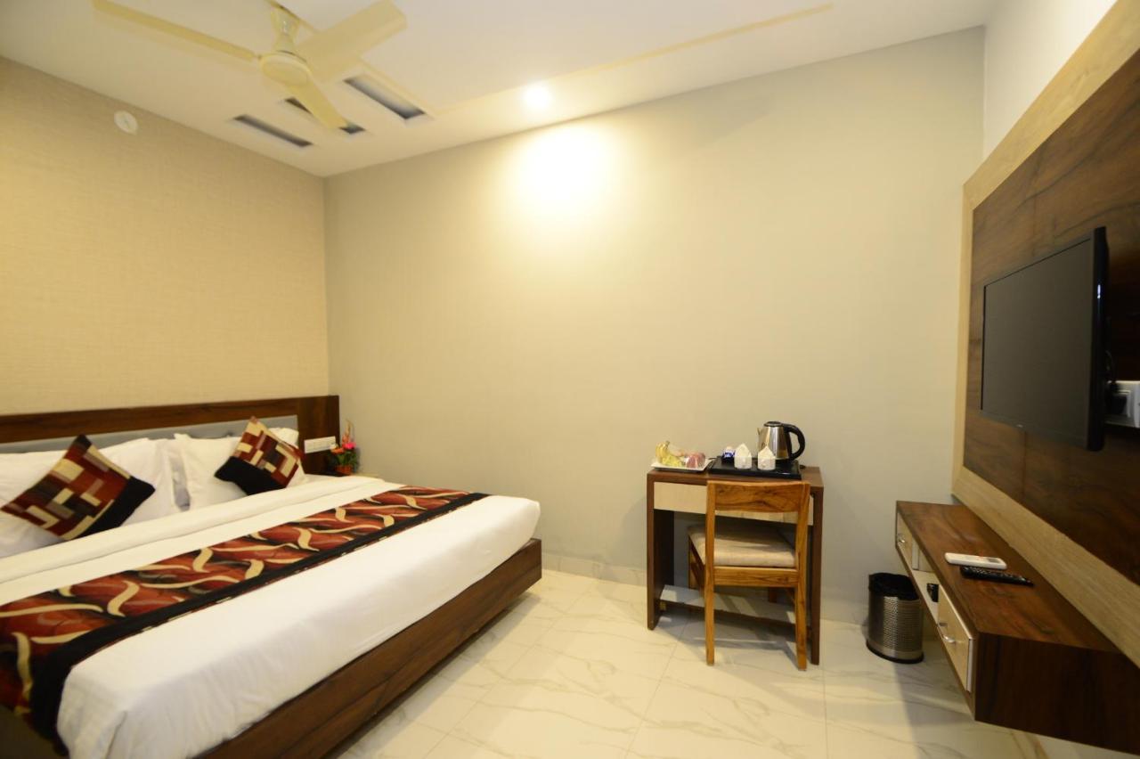 Hopp Inn Udaipur Ngoại thất bức ảnh