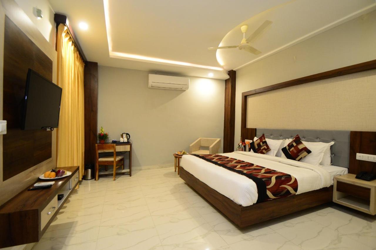 Hopp Inn Udaipur Ngoại thất bức ảnh