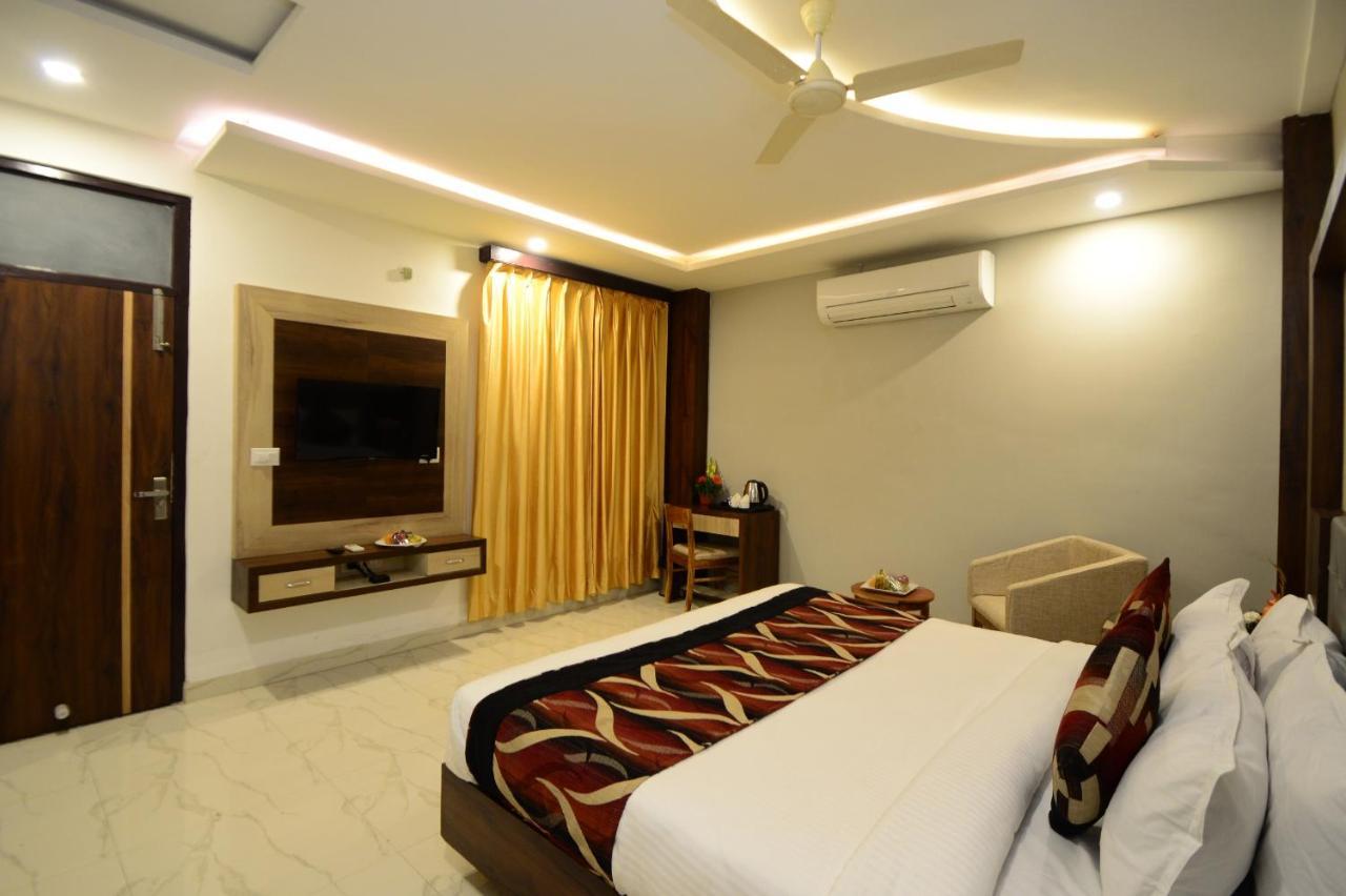 Hopp Inn Udaipur Ngoại thất bức ảnh