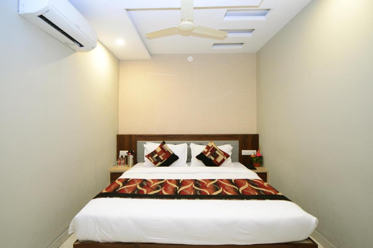 Hopp Inn Udaipur Ngoại thất bức ảnh